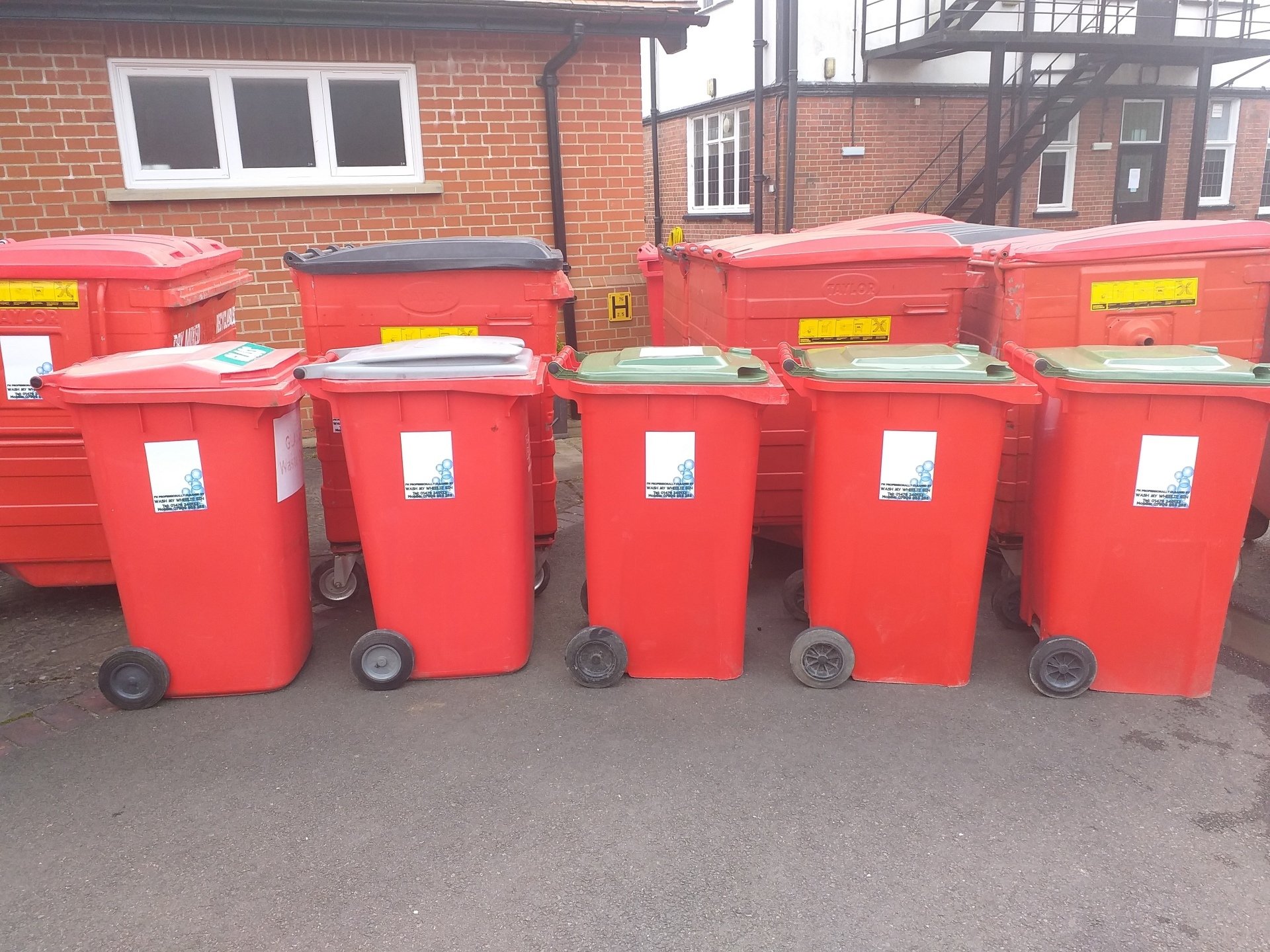 Home Wash My Wheelie Bin