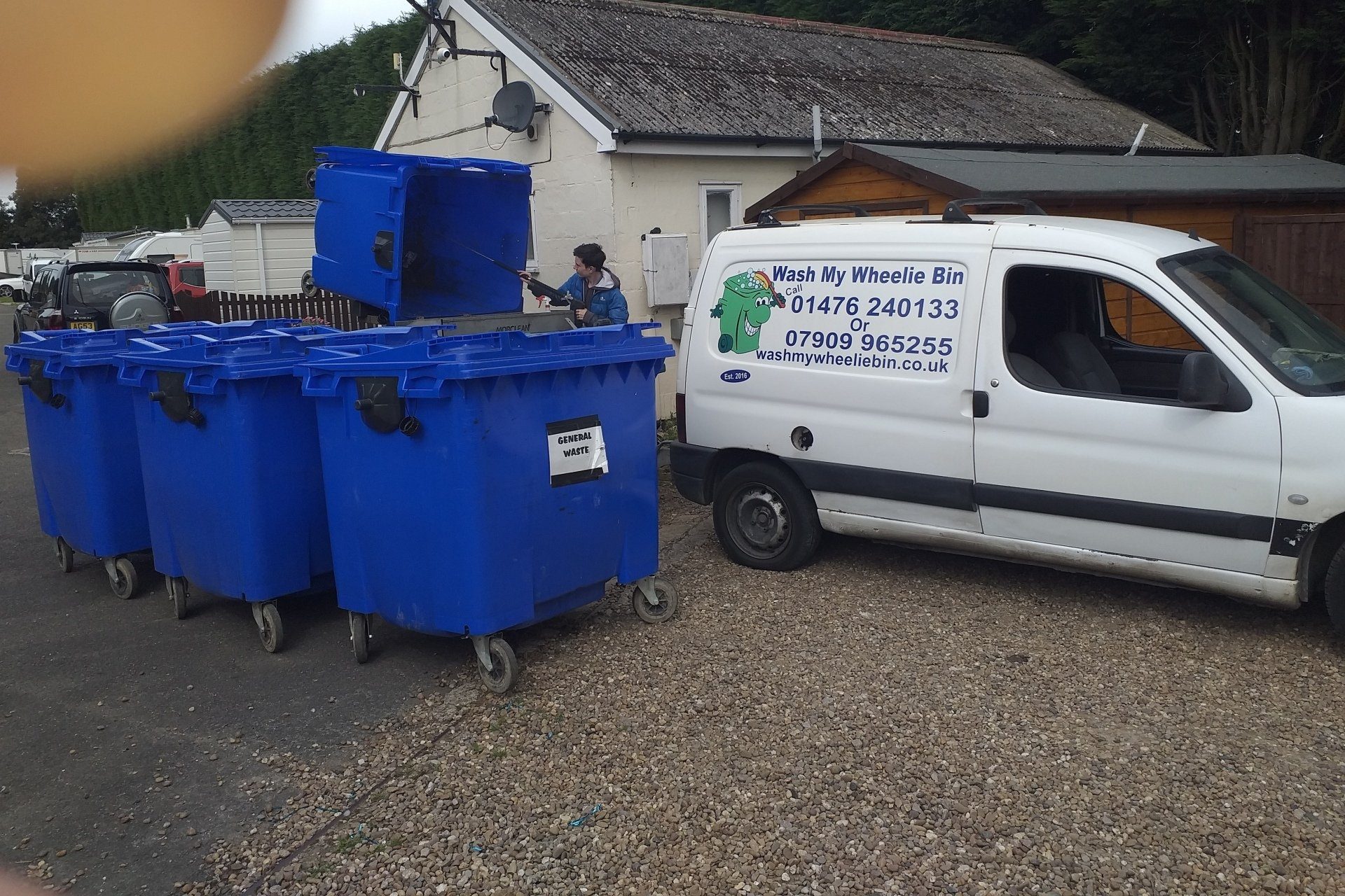 About Us Wash My Wheelie Bin